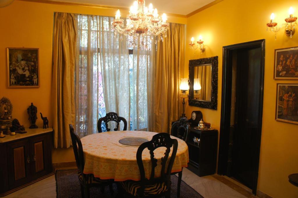 Sirohi House New Delhi Room photo